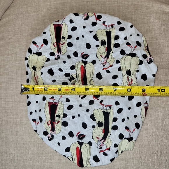 Disney Polka Dot Cruella De Vil Scrub Cap - Picture 4 of 5